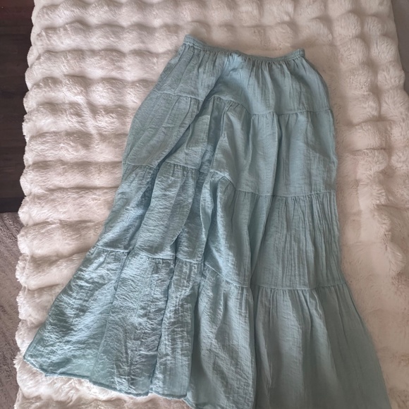 Light blue tiered maxi skirt - Picture 2 of 3